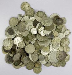 Group Lots - Islamic MEDIEVAL ISLAMIC: LOT of about 245 silver coins (some billon) mainly Bahri Mamluk and quite a few late Artuqid of Mardin akçes, mainly the last important ruler al-Zahir 'Isa (1376