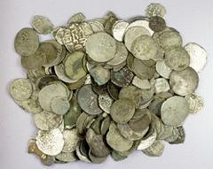 Group Lots - Islamic MEDIEVAL ISLAMIC: LOT of about 192 silver coins (some billon) mainly Bahri Mamluk and quite a few late Artuqid of Mardin akçes, mainly the last important ruler al-Zahir 'Isa (1376