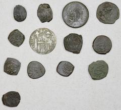 Islamic - Rum (Anatolia) & Ottoman OTTOMAN EMPIRE: LOT of 13 coins, including copper mangyr types (10), one Crusader or Byzantine copper, one copper 5 para coin, and one silver denar of Serbia, Stefan