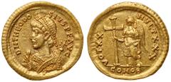 Roman Imperial Coinage Theodosius II, AD 402-450. Gold Solidus (4.46 g). Minted at Constantinople, AD 420 or 422. D N THEODO SIVS P F AVG, Rosette diademed, beardless consular bust of Theodosius II fa