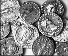 Ancient Coins from other Consignments BYZANTINE EMPIRE Lots No.: 4688 Schätzwert/Estimation: CHF 200.- Lot of 12 Denarii containing emperors and empresses such as Domitian, Trajan, Hadrian, Lucius Ver