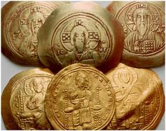 ANCIENT COINS BYZANTINE EMPIRE Lots No.: 804 Schätzwert/Estimate: CHF 550.- Romanus III, 1028-1034. Histamenon nomisma. Constantine IX. Histamenon nomisma. Michael VII. Gold and pale gold histamenon n