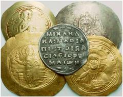 ANCIENT COINS BYZANTINE EMPIRE Lots No.: 805 Schätzwert/Estimate: CHF 350.- Constantine IX, 1042-1055. Histamenon nomisma. Constantine X. Histamenon nomisma. Michael VII. Miliaresion. Alexius I. Aspro