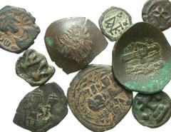 [Byzantine]. Lot of nine Byzantine Æ. Includes: Justin II. Pentanummium. Thessalonica. SB 363. VF, nice desert patina. Ex LAC 36 (15 July 2014), 189 // Tiberius II Constantine. Decanummium. Constantin