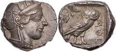 GRIECHISCHE MÜNZEN ATTIKA ATHEN AR-Tetradrachme 440-420 v. Chr. Vs.: Kopf der Athena mit Helm und Lorbeer n. r., Rs.: Eule steht n. r., Kopf v. v., links oben Ölzweig neben Mondsichel, alles in quadra