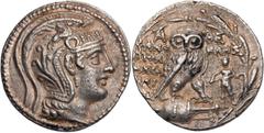 GRIECHISCHE MÜNZEN ATTIKA ATHEN AR-Tetradrachme 111/110 v. Chr., 9. Monat Phanokles, Apollonios und Philinos, Vs.: Kopf der Athena Parthenos mit dreibuschigem Helm n. r., Rs.: Eule steht auf liegender