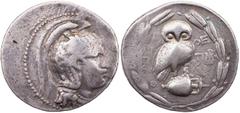 GRIECHISCHE MÜNZEN ATTIKA ATHEN AR-Tetradrachme ca. 155/150 v. Chr., Magistrate Poly(...) und Timarchides Vs.: Kopf der Athena Parthenos mit dreibuschigem Greifenhelm n. r., Rs.: Eule steht auf liegen