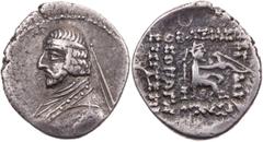 GRIECHISCHE MÜNZEN PARTHER, KÖNIGREICH DER ARSAKIDEN Orodes I. 90-77 v. Chr. AR-Drachme Rhagai Vs.: Büste in Ornat mit Diadem n. l., Rs.: 5-zeilige Beischrift, Arsakes thront mit Bogen n. r., rechts M