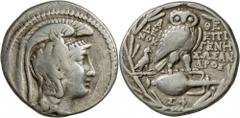 Griechische Münzen: ATTIKA - Athen: AR, Tetradrachme neuen Stils, 16,26 g, 126/5 v. behelmter Athenakopf r. // A-ΘE, ΕΠIΓΕΝΗ - ΣΩΣΑΝΔΡΟΣ - ΔΕΙΝOΚ, unten ΣΦ, Eule auf Amphora stehend , links Adler auf 