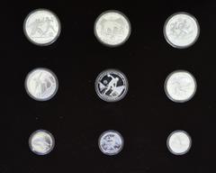 Griechenland: 9-Münzen-Set Leichtathletik Europameisterschaft (Pan-European Games) Athen 1982. 3 x 100 Drachmen 1981/1982 (KM# 125, 135, 136), 3 x 250 Drachmen 1981/1982 (KM# 126, 137, 138) sowie 3 x 