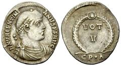 Valentinianus I AR Siliqua, Constantinopolis mint Valentinianus I  (364-375 AD). AR Siliqua (18-20 mm, 2.01 g), Constantinopolis mint, 364-367 AD. Obv. D N VALENTINIANVS P F AVG, Pearl-diademed, drape