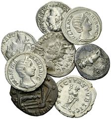 Lot of seven Roman coins Lot of seven Roman coins, includes Denarii of Vespasian, Traian, Caracalla, Iulia Mamaea (3), an Antoninianus of Gallienus and a Maxentius Follis. Very fine to nearly extremel