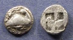 Greek Macedonia, Eion 470-460 BC, Diobol, 1.09g: Obv: Goose standing right, head left, lizard above Rev: Quadripart incuse punch. SNG ANS 275.