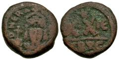 Byzantine Heraclius. 610-641. AE half follis (18.9 mm, 6.20 g, 12 h). Carthage mint, Struck 611/12. D N ERA - [CLIO PP AV] (or similar), helmeted and cuirassed beardless bust of Heraclius facing, hold