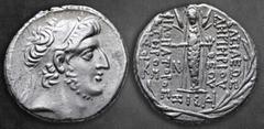 Greek Seleukid Kingdom. Damascus. Demetrios III Eukairos 97-87 BC. Dated SE 217 (96/5 BC). Tetradrachm AR 28 mm, 16,27 g Diademed head right / Cult statue of Atargatis standing facing, arms extended, 