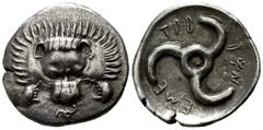 Greek Dynasts of Lycia. Wedrei. Trbbänimi 400-370 BC. 1/3 Stater AR 17mm., 3,09g. Lion scalp facing; small triskeles below / ΤΡΒ-ΒWΝ-ΕΜΕ; triskeles within incuse circle. good very fine CNG, E-Auction 