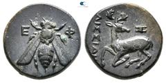 Greek Ionia. Ephesos . ΑΙΣΣΙΔΗΣ (Aissides), magistrate circa 387-295 BC. Bronze Æ 14 mm., 2,02 g. Ε-Φ, bee / ΛΙΣΣΙΔΗ, stag kneeling left, head right, astragalos above. very fine Numismatic Chronicle, 
