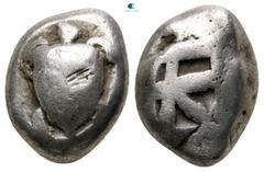 Greek Islands off Attica. Aegina 525-480 BC. Stater AR 19 mm, 12,11 g Sea turtle, head in profile; c/m. anchor / Incuse square with skew pattern. very fine Meadows, Aegina, Group IIc; HGC 6, 434.