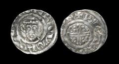 English Medieval Coins - Richard I - London / Ricard - Short Cross Penny 1189-1190 AD. Class 3. Obv: facing bust with sceptre and HENRICVS REX legend. Rev: short voided cross and quatrefoils with +RIC