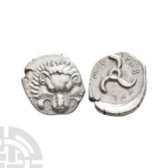 Coins - Greek Dynasts of Lycia - Pericles - Lion Scalp AR Tetrobol. 390-370 B.C. Obv: facing lion scalp. Rev: triskele. SNG von Aulock 4215-4218. 2.66 grams. Ex UK private collection. Very fine.