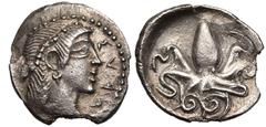 MAGNA GRAECIA. SICILY, SYRACUSE. temp. Second Democracy. Silver litra, circa 460-450 BC. Obv: head of Arethusa right, wearing earring and pearl diadem; ΣVRA before. Rev: octopus. Extremely Fine; chipp