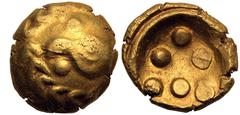 CELTIC. CENTRAL EUROPE, THE VINDELICI. Gold Stater, circa 2nd - 1st centuries BC. Regenbogenschüsselchen Type II C. Obv: bird's head left; beak between two pellets within wreath open to right. Rev: si