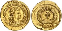 EMPIRE ROMAIN - ROMAN Valentinien III (425-455). Trémissis au nom de Valentinien III ND (440-455), Rome ? Av. DN PLA VALENTINIANVS P F AVG. Buste diadémé, drapé et cuirassé, à droite. Rv. Dans une cou