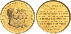 RUSSIE Alexandre Ier (1801-1825). Médaille d'Or au poids de 10 ducats, création de l'Alliance contre la France, par J. Lang 1813. NGC MS 60 (5783258-028). Av. FRANCISCVS I. ALEXANDER I. FRIEDRIC. WILH