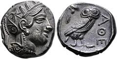 Griechische Münzen Attika. Athen Tetradrachme ca. 454-405 v. Chr. Athenakopf im attischen Helm nach rechts / Eule mit hersehendem Kopf nach rechts stehend vor Olivenzweig und Mondsichel, davor "AOE". 