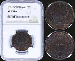 COINS & TOKENS - COINS & TOKENS OF AFRICAN COUNTRIES SAINT HELENA: 1/2 Penny (1821) in copper. Obv: Lion above helmeted arms with supporters, banner below. Rev: Date in center of St. Helena and value 