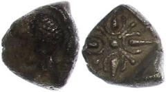 Ancient Coins Antike Münzen - Griechenland ca. 6. Jhd. v. Chr., Obol, Milet, Ionia. Av: Löwenprotome rechts, den Kopf umdrehend. Rev: Sternförmiges Ornament in Quadratum Incusum. 1,05g, ss. ss Ancient