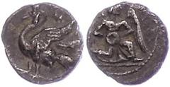 Ancient Coins Kilikien Kilikien, Mallos, Obol (0,58g), ca. 4. Jhd. v. Chr. Av: Kniender, geflügelter Jüngling nach rechts. Rev: Schwan nach links. ss. ss Cilicia, Mallos, obol (0, 58g), approximate 4.