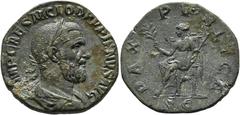 RÖMISCHE KAISERZEIT Pupienus (238). Sestertius (16,40 g), Roma, Jänner/Februar-Mai 238 n. Chr. Av.: IMP CAES M CLOD PVPIENVS AVG, Büste mit Lorbeerkranz, Drapierung und Kürass n.r. Rv.: PAX - PVBLICA 