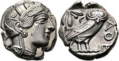 GRIECHISCHE MÜNZEN ATTIKA. Athen. (D) Tetradrachme (16,96 g), ca. 454-404 v. Chr. Av.: Kopf der Athena mit attischem Helm und Lorbeerkranz n.r. Rv.: AΘE, Eule n.r., Kopf v.v., dahinter Olivenzweig und