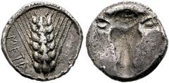 GRIECHISCHE MÜNZEN LUCANIA. Metapontum. Triobol (1,30 g), ca. 470-440 v. Chr. Av.: META, Ähre. Rv.: Ochsenkopf incus. Noe 283, HN Italy 1487. Kleine Schlagspuren im Rd. Intensive dunkle Tönung. R s.sc