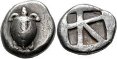 GRIECHISCHE MÜNZEN AIGINA. Aigina. Stater (11,90 g), ca. 480-457 v. Chr. Av.: Wasserschildkröte. Rv.: Quadratum Incusum. Meadows, Gruppe IIIa, HGC 6, 435. Leichte Kratzer. Gegenstempel im Av. Intensiv