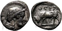 GRIECHISCHE MÜNZEN LUCANIA. Thurium. Triobol (1,12 g), ca. 443-400 v. Chr. Kopf der Athena mit Lorbeerkranz und attischem Helm, im oberen r. Feld A / Stier, im Abschnitt Fisch. SNG Oxford 1010, HN Ita