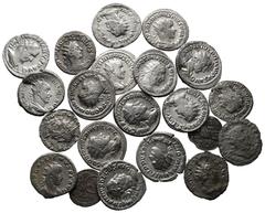 ANTIKE LOTS VARIA UND LOTS. Lot Römer (ca. 22). Lot aus ca. 22 Münzen: 20 Antoniniani von Gordianus III. (6x) bis Gallienus (3x), 1x Grosso aus Venedig und 1x 3 Pfennig 1696. Von g.e.-sch. bis f.s.sch
