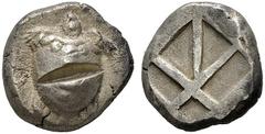 GRIECHISCHE MÜNZEN AIGINA Aigina (D) Stater (12,07g), ca. 479-456 v. Chr. Av.: Wasserschildkröte. Rv.: Fünfgeteiltes Quadratum Incusum. SNG Cop 507, SNG München 548-549. Prüfhieb im Av. s.sch.