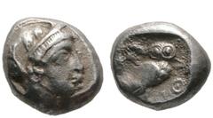 GRIECHISCHE MÜNZEN ATTICA Athen (D) Hemidrachme/Triobol (?) (1,82g), zeitgenössische Imitation?, ca. 5. Jhdt. v. Chr. Kopf der Athena mit attischem Helm und Lorbeerkranz / Eule, dahinter Olivenzweig u