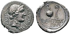 IMPERATOREN C. Cassius Longinus • imperator • P. Cornelius Lentulus Spinther • legatus • Consules : M. Aemilius Lepidus • L. Munatius Plancus (D) Denarius (3,85g), Heeresmünzstätte in Kleinasien (bei 