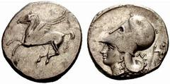 Griechenland KORINTHIA - Korinthos Korinthos Stater (8,59 g), 4 Jhdt. Av.: Pegasus fliegt links. Rv.: behelmter Kopf links, rechts N und Ares mit Speer. Ravel:1056. f.vzgl./s.sch. Estimate: EUR 150