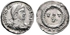 RÖMISCHE KAISERZEIT Procopius (365-366). (D) Siliqua (2,47g), zeitgenössische, barbarische Imitation einer Siliqua des Procopius der Münzstätte Constantinopolis, 365-366 n. Chr. (Prototyp). Av.: Trugl