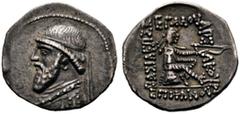 GRIECHISCHE MÜNZEN PARTHIA. Königreich der Arsakiden. Mithradates II. (123-88). Drachme (3,42g), Ekbatana. Büste des Königs mit Diadem und Drapierung / Arsakes mit Bogen auf Omphalos. Sellwood 24.9, S