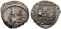 GRIECHISCHE MÜNZEN PARTHIA. Königreich der Arsakiden. Vologases III. (105-147). Drachme (3,69g), Ekbatana. Büste des Königs mit Diadem / Arsakes mit Bogen auf Thron, im r. Feld Monogramm. Sellwood 78.
