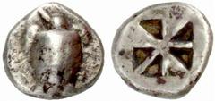 Griechen: Thessalien bis Indien AIGINA Aigina Obol (1,04 g), ca. 510-485 BC. Av.: Seeschildkröte mit Punkten auf Rückenpanzer. Rv.: Windmühlenartiges Incusum mit fünf vertieften Segmenten. -- Min. Kor