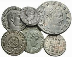 ANTIKE LOTS Kleines Lot mit 7 attraktiven spätrömischen Bronzemünzen: Severus II. (Follis, VIRTVS AVGG ET CAESS NN, Reinigungsspuren, Prägeschwäche, grünliche Patina, teilweise Silbersud), Maximinus D