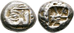 GRIECHISCHE MÜNZEN LYCIA. Phaselis. Stater (11,00 g), ca. 500-480 v. Chr. Av.: Prora in Form einer Eberprotome n.l. Rv.: Quadratisches Incusum. Asyut 736-742, SNG von Aulock 4392. f.s.sch. (D).