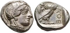 GRIECHISCHE MÜNZEN ATTIKA - Athen. ATTIKA. Tetradrachme (17,21 g), ca. 454-404 v. Chr. Av.: Kopf der Athena mit attischem Helm und Lorbeerkranz n.r. Rv.: AΘE, Eule n.r., Kopf v.v., dahinter Olivenzwei