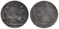 Medals France, Marriage medal in silver 1895/1905, by O. Roty. Obv: Seated woman and kneeling man. Rev. ancient fountain under oak. Edge: Cornucopia ARGENT. Térisse 729; Maier 98. 42 mm. 32.20 g. XF